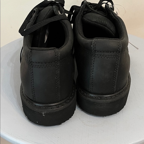 NIB Lehigh Black Safety Shoes for Men